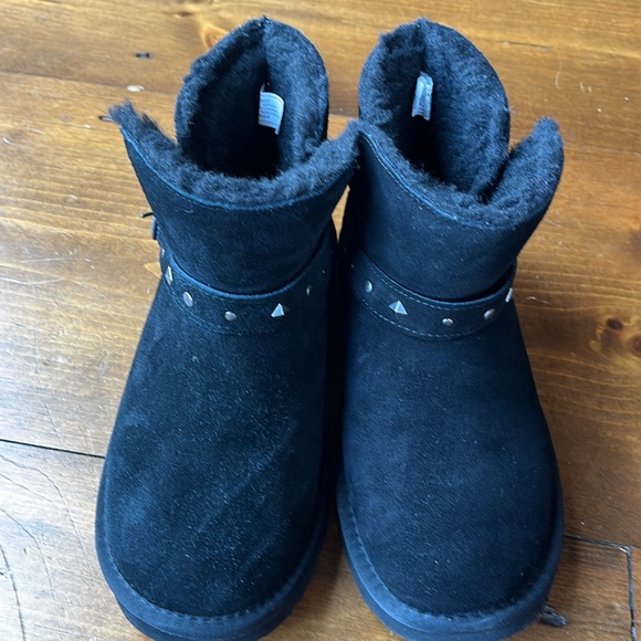 Bear Paw Black Booties Sz 9 - Picture 3 of 14